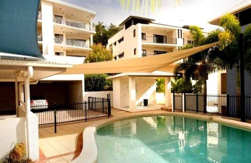 Townsville Apartment | Ocean and River views!