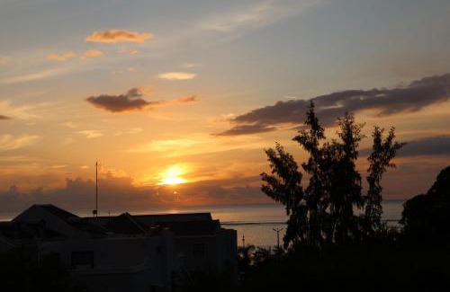 Flic-en-Flac Apartment | Ocean Bliss Penthouse - Private Pool & 2 Min to Beach