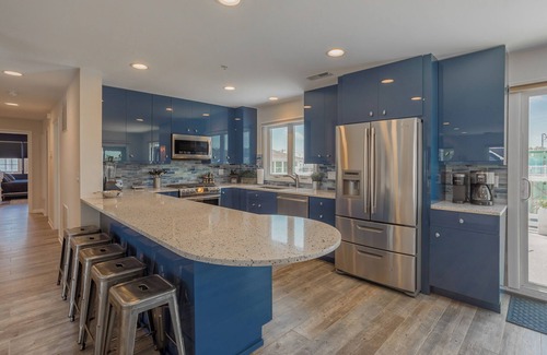 Rehoboth by the Sea Condo | Ocean Block! Downtown Dewey Beach Penthouse with Ocean Views