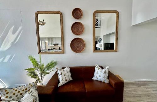 Rand Rifles Apartment | Ocean Dream Dolphin View