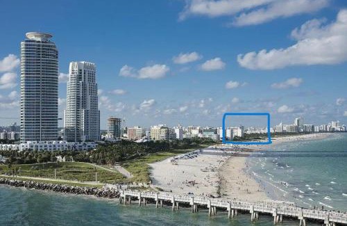 South of Fifth Apartment | OCEAN FRONT BEACH PADS-South Beach
