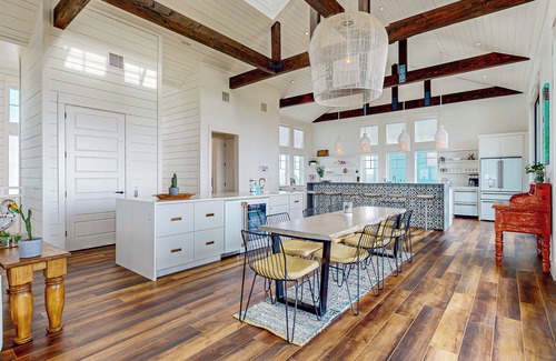 Port Aransas House | Ocean Front Beach House, Hot Tub, Golf Cart Boardwalk to Beach, Resort Pools