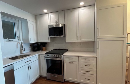 South Rehoboth Condo | OCEAN FRONT CONDO. ENJOY YOUR MORNING COFFEE SITTING ON YOUR PRIVATE BALCONY WATCHING THE SUNRISE.