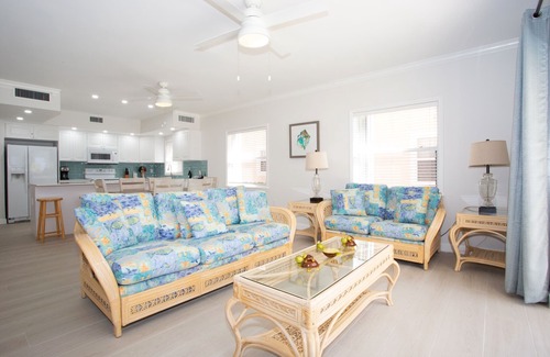 Northwest Point Condo | Ocean Front Divers Haven - World Class Diving & Snorkeling One Giant Stride Away