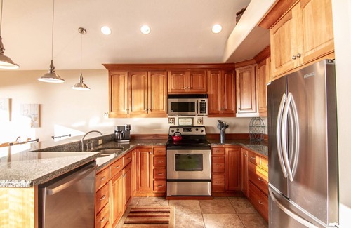 South Beach House | Ocean Front Home near Newport! Dog Friendly! Hot Tub!