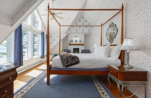 Agate Beach Bed & Breakfast | Ocean House