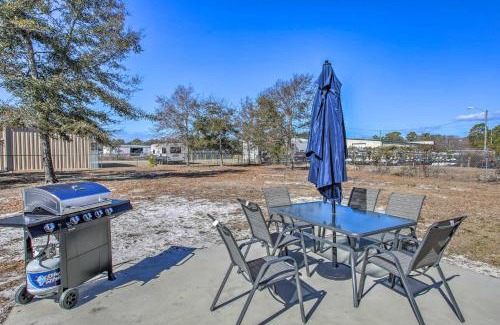 Ocean Isle Beach House | Ocean Isle Beach Escape - Centrally Located!