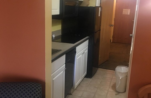 Northeast Virginia Beach Condo | Ocean Key Resort: 2BR 2BA : Bike & Beach Chair Use