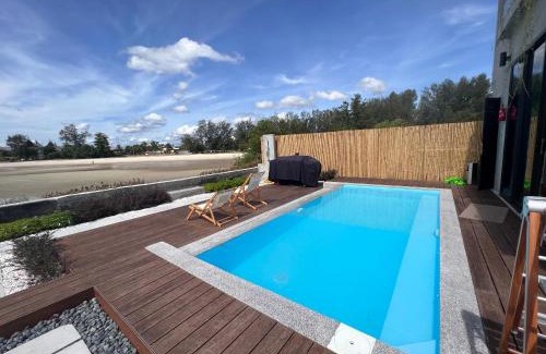 Si Rusa Villa | Ocean Nadi 4 Bedrooms Beachfront Villa PD