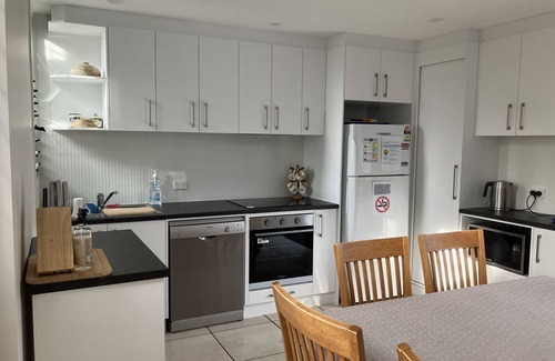 Pambula Beach Apartment | Ocean Reach, Pambula Beach. Locally owned. Affordable Beachfront luxury.