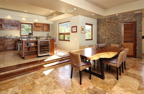 North End Villa | Ocean Surf Villa! Luxury property 3 pools!
