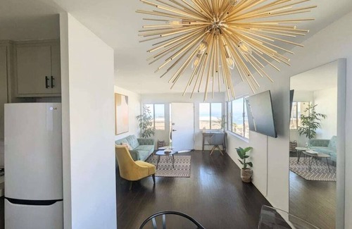 The Strand Apartment | Ocean View 1 Bedroom Manhattan Beach