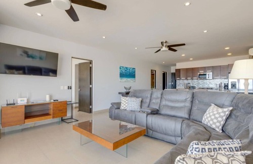 Libertad Condo | Ocean View, 2 Infinity Pools, Pedregal, Walkable