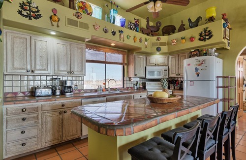 Las Conchas House | Ocean view 6 bedroom 4 bath 3500 square foot