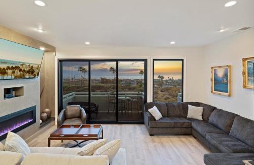 Santa Ana Heights House | Ocean view AC heated Pool jacuzzi Tennis bikesPool table foosball bikes