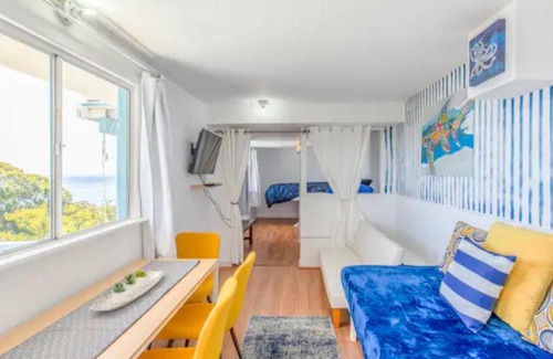 Pacific Palisades Apartment | Ocean View+ Beach Surfing studio @ Palisade/Malibu