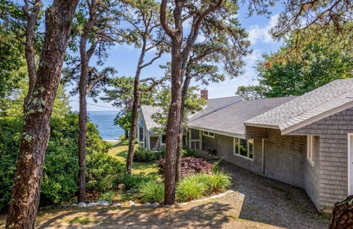 Cape Neddick House | Ocean View Cliffside Retreat | 14 Guests | Spacious | Scenic | Serene