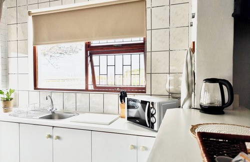 Sandbaai Apartment | Ocean View Hermanus Apartment Near Whale Watching & Cliff Path