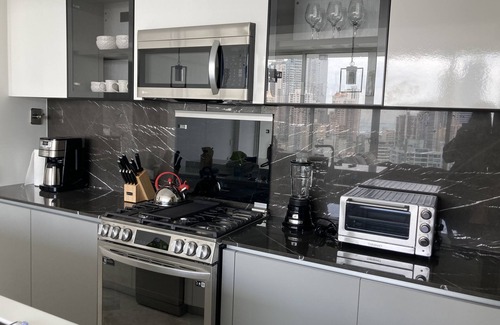 Tumba Vieja Apartment | Ocean-view Luxe 2-Bedroom at Magnificent Wanders Yoo, Ave Balboa, Panama City!
