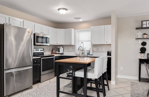 Kitty Hawk Apartment | Ocean Views From Deck, Includes 2 Beach Chairs + 1 Umbrella, 2min drive to beach