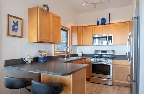 Kahaluu-Keauhou House | Ocean views w/breezes! Large Lanai, Kitchen, 2 bedroom - beautiful neighborhood