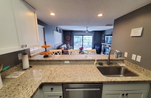 Surfcrest Village Condo | Ocean Villas 6, Ocean View, Pet Friendly