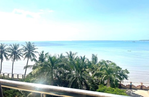 Msasani Apartment | Ocean Waterfront beach Apartment