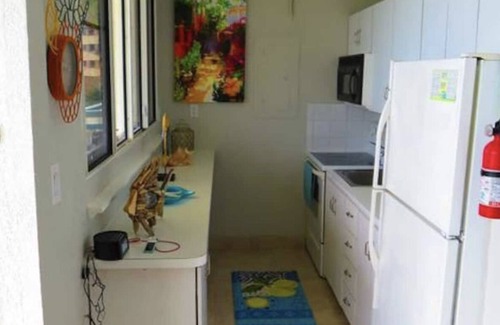 Bolongo Bay Condo | Oceanfront 2 bedroom/2bath in beautiful Bolongo Bay