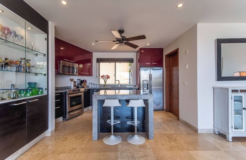 Santa Maria Huatulco Condo | Oceanfront 3-Bedroom Condo Steps to the Pool & Beach with Amenities