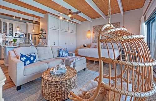 Kahana Condo | Oceanfront Boutique Studio with Breathtaking Views-5 Stars-Rest n Relax