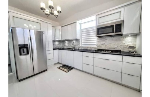 Arroyo House | Oceanfront Escape, Hammocks, Walk to Boardwalk Solar Backup