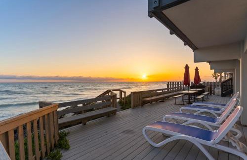 South Oceanside House | Oceanfront Family Getaway - BBQ - Oceanfront Seating
