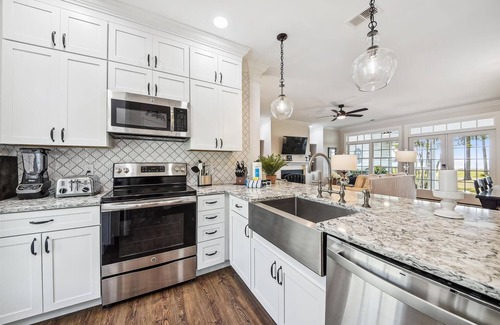 Melrose on the Beach House | OCEANFRONT, Golf Cart included with booking!