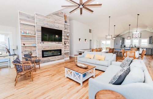 Carova Beach House | OCEANFRONT, Pool, 4-wheel drive area, Wild Horses, Ocean Views, Pool Table-4x2105, Blue Dune