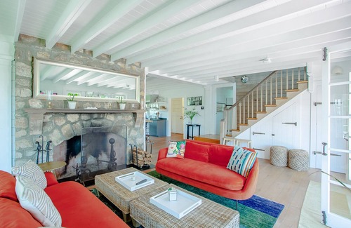Oak Bluffs House | Oceanfront, Private Dock and Harthaven Private Beach - Walk to Noman's, Inkwell
