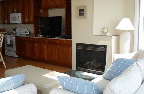 Harvey Cedars House | OCEANFRONT RETREAT on a PRIVATE LANE