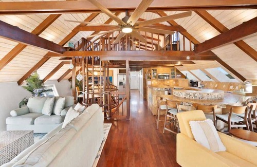 Vilano Beach House | Oceanfront Serenity Under the Sea, Tiki Bar, BBQ