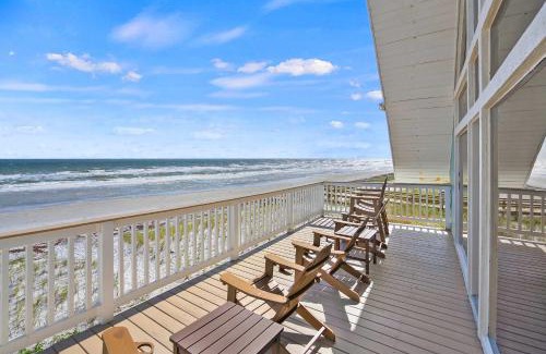 Vilano Beach House | Oceanfront, Serenity Under the Sea, Tiki Bar and Grand Deck!