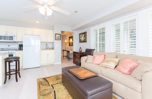 South Rehoboth House | Oceanfront Unit in heart of Rehoboth Beach with covered porch front and back