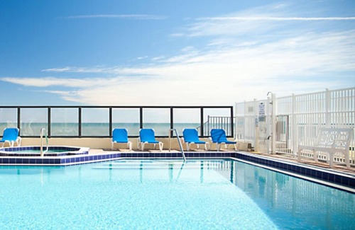 Daytona Beach Resort | OCEANFRONT FANTASY ISLAND II 7 NIGHTS 2-28,3-7 2025 1BDRM DAYTONA BIKE WEEK