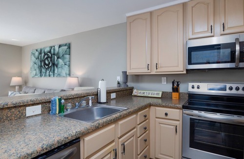 North Topsail Beach Condo | Oceanfront Resort! at Ocean Delight!