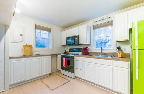 Ellisville Cottage | Oceanfront with Peek a boo views of Cape Cod Bay
