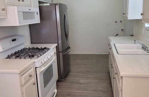 Mira Costa House | Oceanside Carlsbad border 55+ AC, near shopping, restaurants, ~ 5 mi to beaches