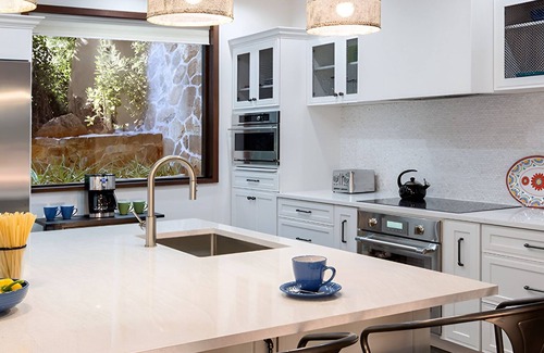 Fryes Beach Hotel | Oceanview 4 BedRoom Steps from Ffryes Beach - Lavish and Family Friendly!