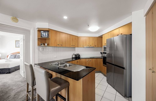 Mermaid Waters Apartment | Oceanview Apartment In Resort Complex