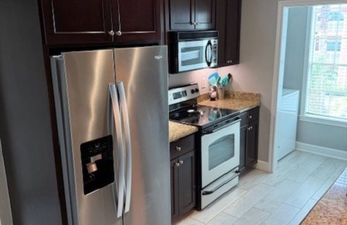 Galveston Condo | Oceanview Oasis Balcony + Pools Steps to Beach
