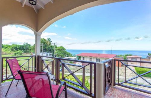Fryers Well Apartment | Oceanview Terrace I Full Kitchen I Steps to Beach I WiFi