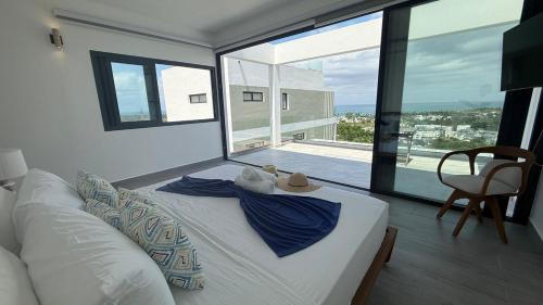 La Iglesia Villa | Oceanview Villa With King Beds