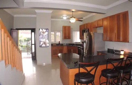 Ocho Rios House | Ocho Rios Oceanfront Oasis/Cook Included