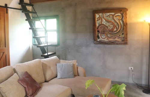 Santa Catalina Apartment | Octopus Studio